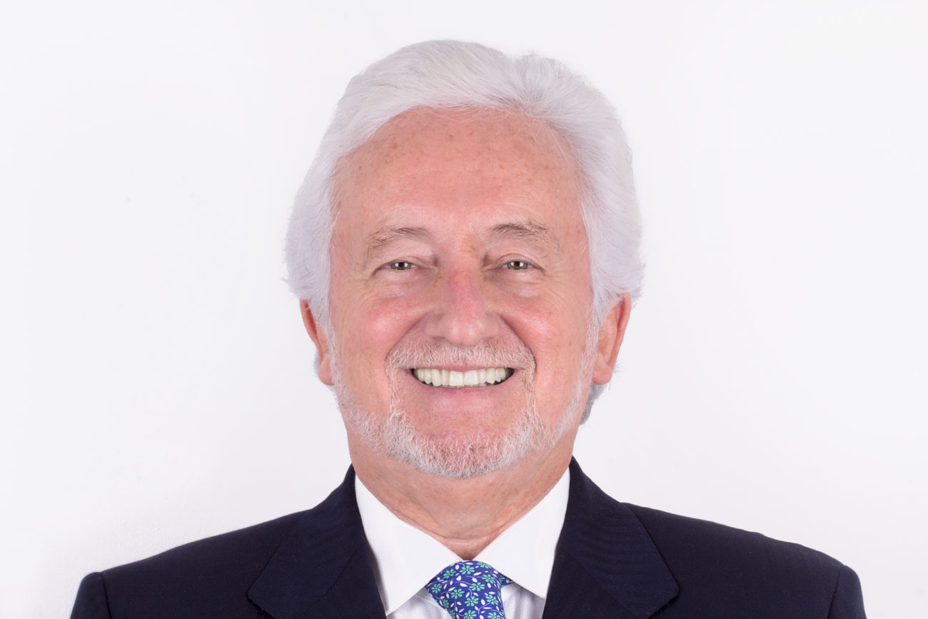 Doctor Vicente Jiménez López Clínica dental CIRO Madrid